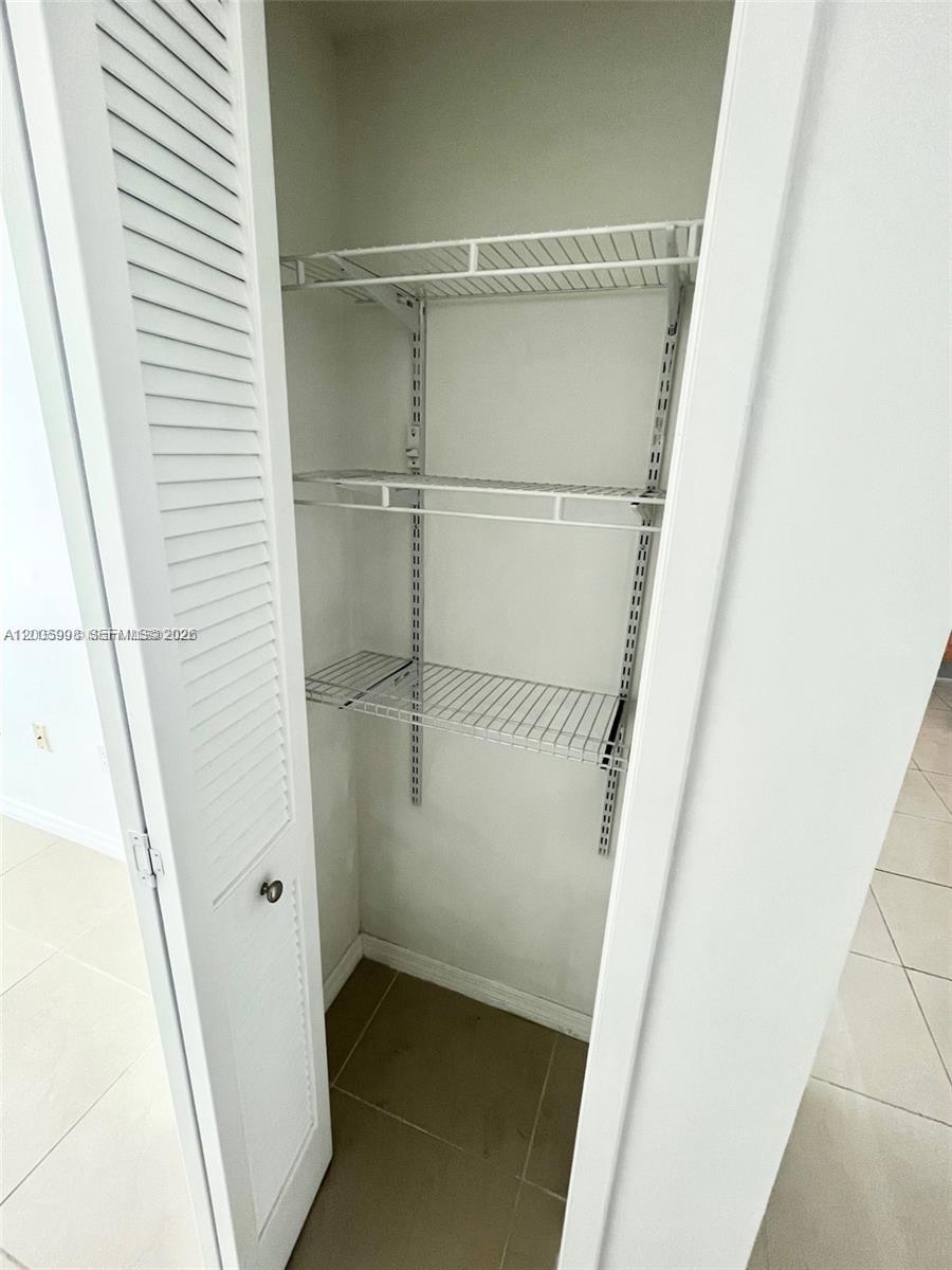 THE EMERALD AT BRICKELL - Residential Lease