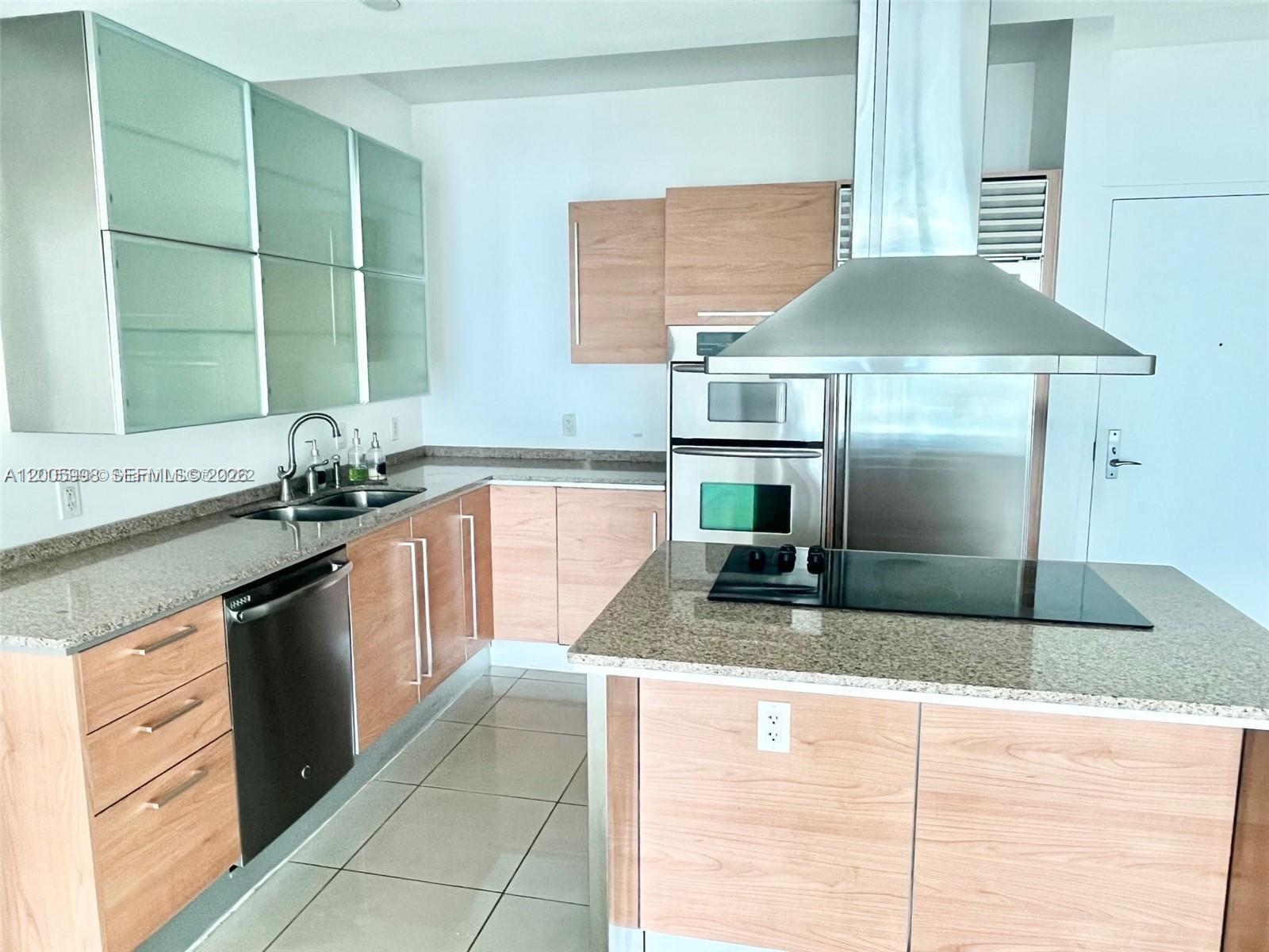 THE EMERALD AT BRICKELL - Residential Lease