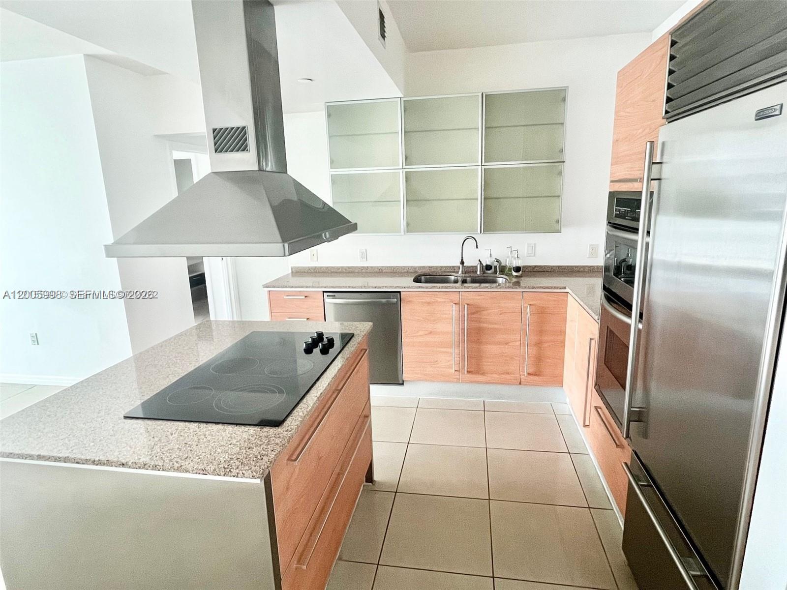 THE EMERALD AT BRICKELL - Residential Lease