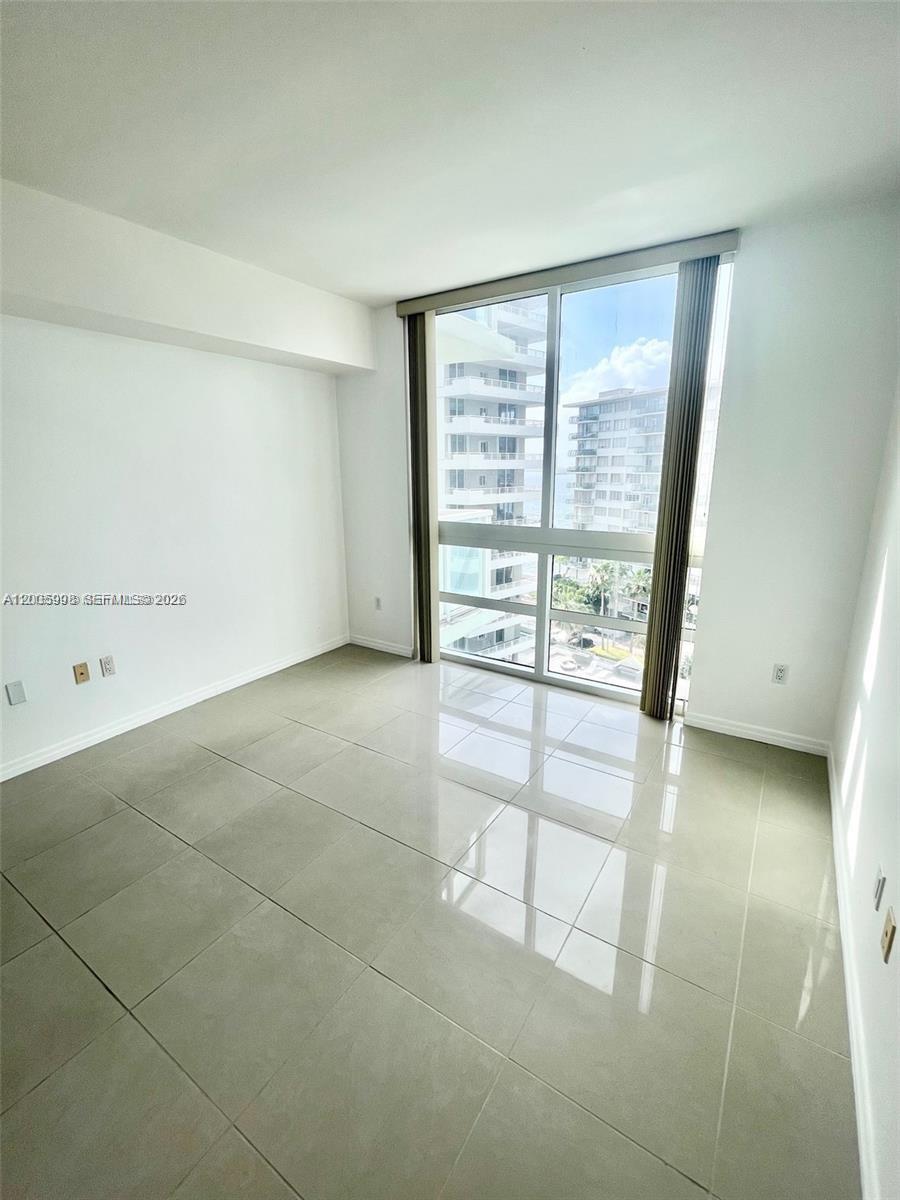 THE EMERALD AT BRICKELL - Residential Lease