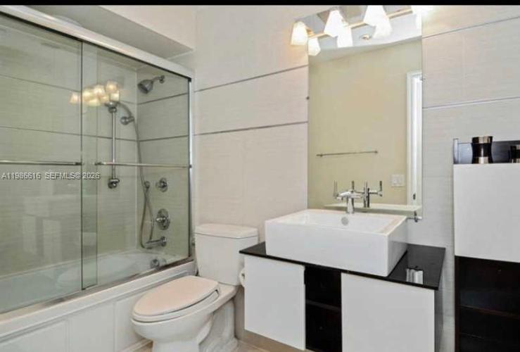 FAMILY TOWNHOUSES OF THE - Residential Lease