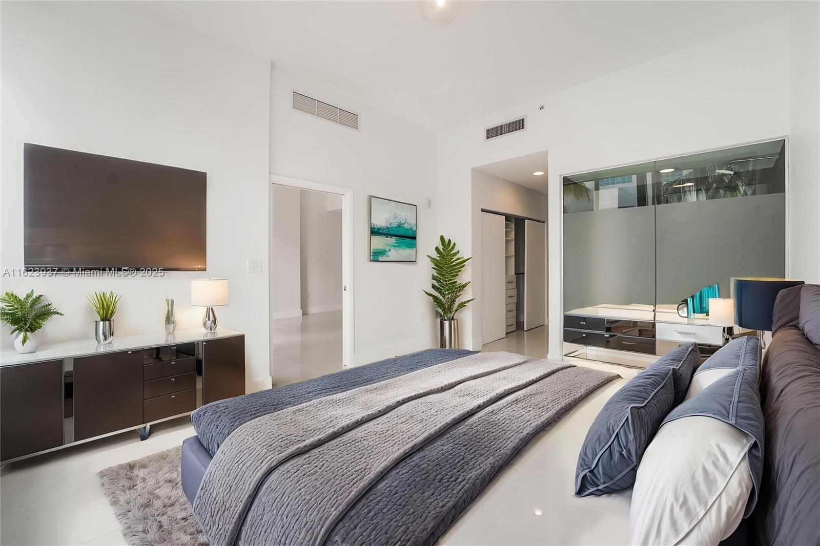 2100 Park Ave 108