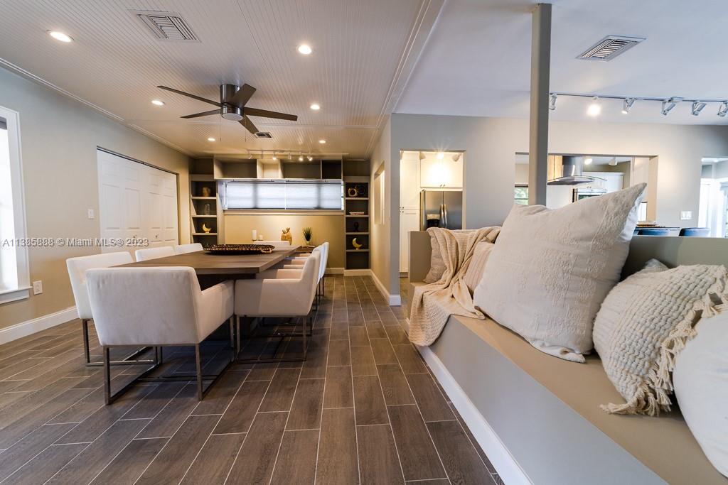 EASTERN SHORES - Residential