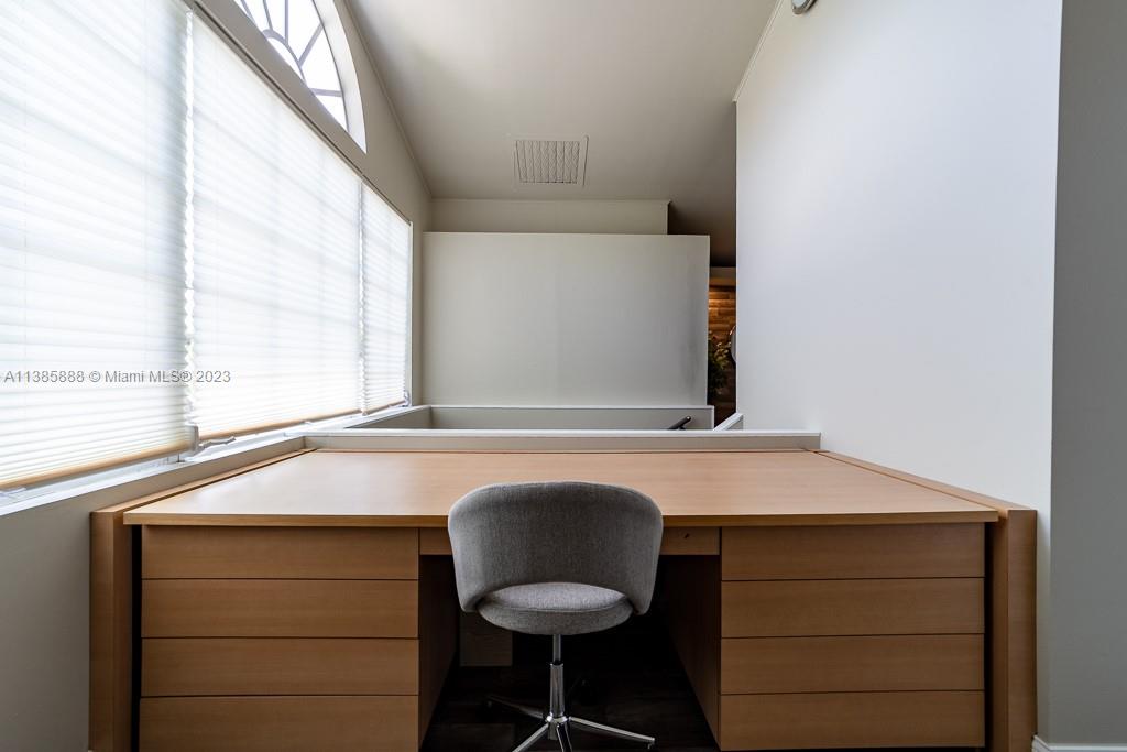 EASTERN SHORES - Residential