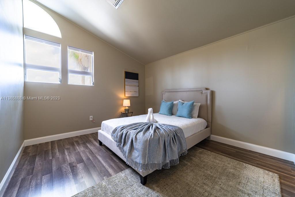 EASTERN SHORES - Residential