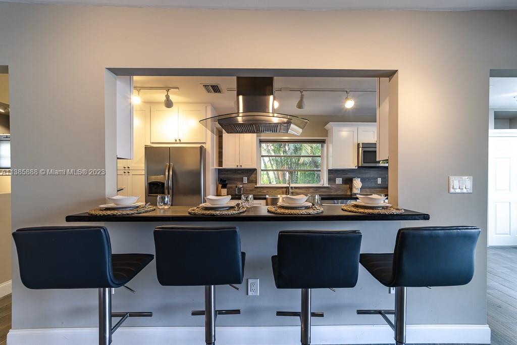 EASTERN SHORES - Residential