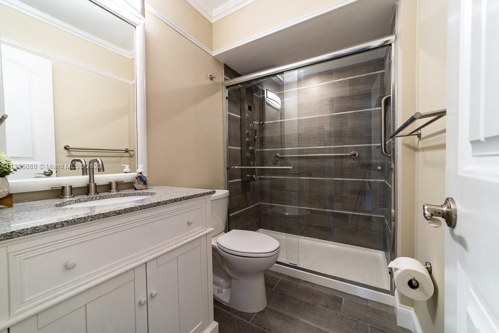 EASTERN SHORES - Residential