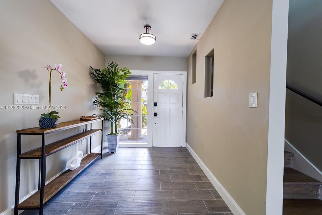 EASTERN SHORES - Residential