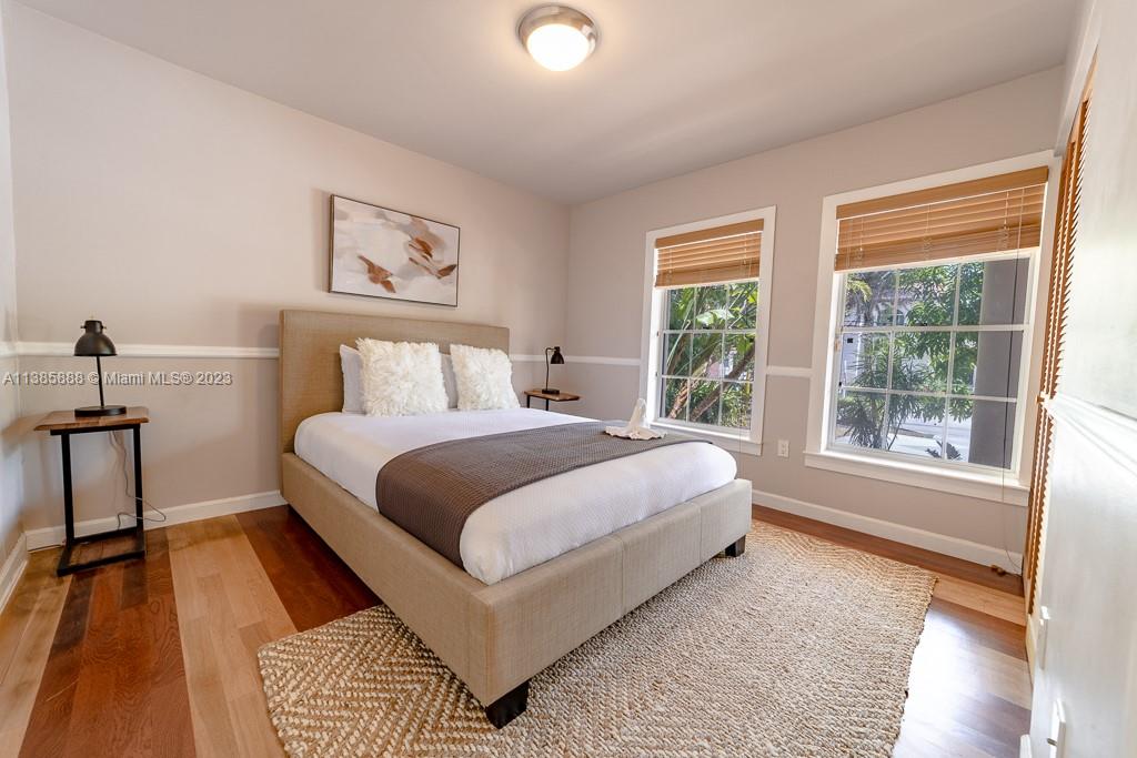 EASTERN SHORES - Residential