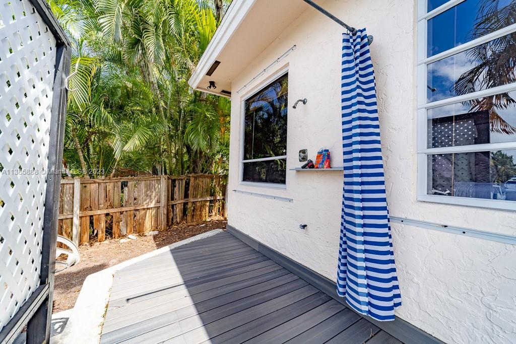 EASTERN SHORES - Residential