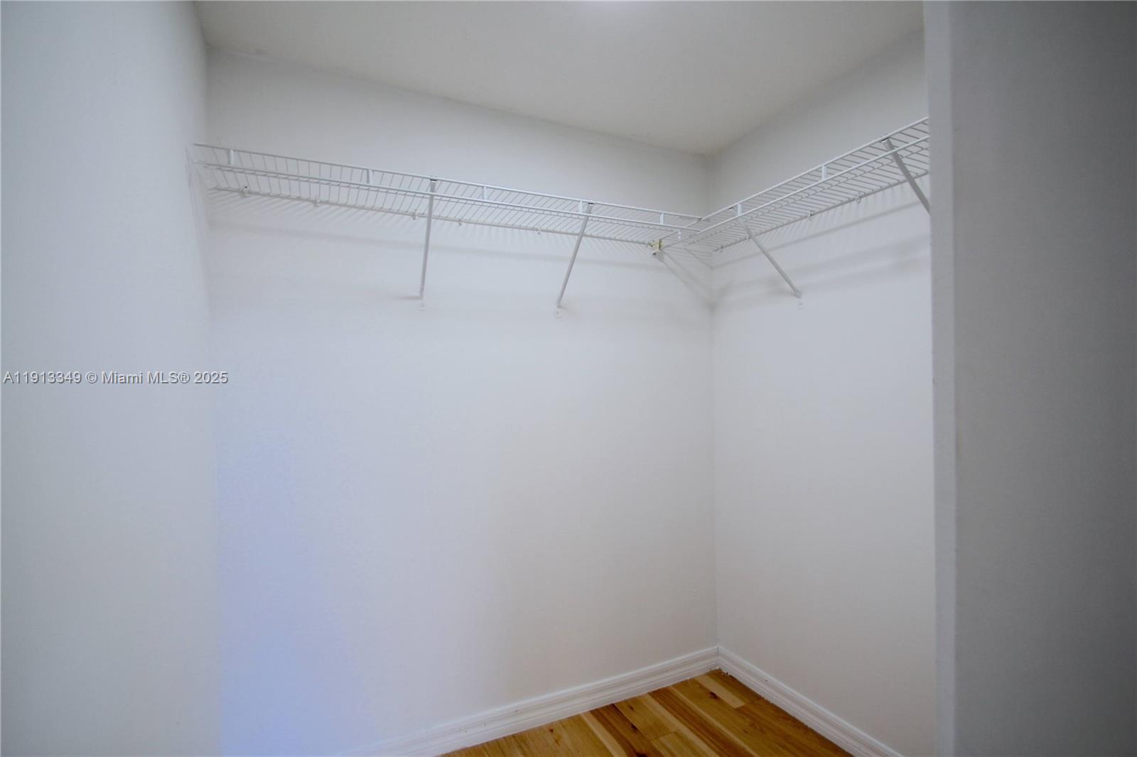 DIAMOND TOWER CONDO - Residential