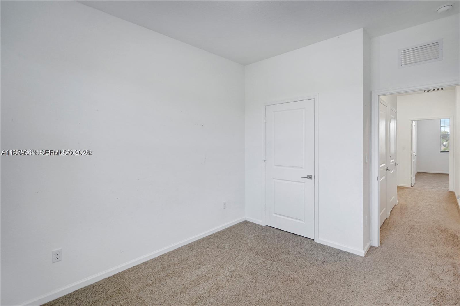 CRICKET CLUB - Residential