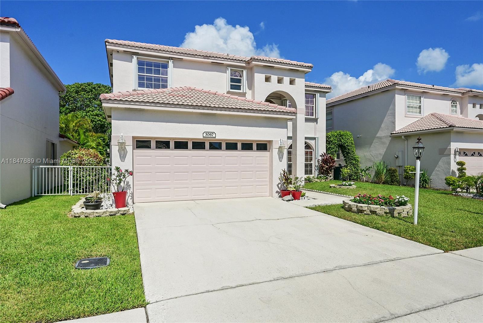 HOLIDAY SPRINGS EAST - Residential