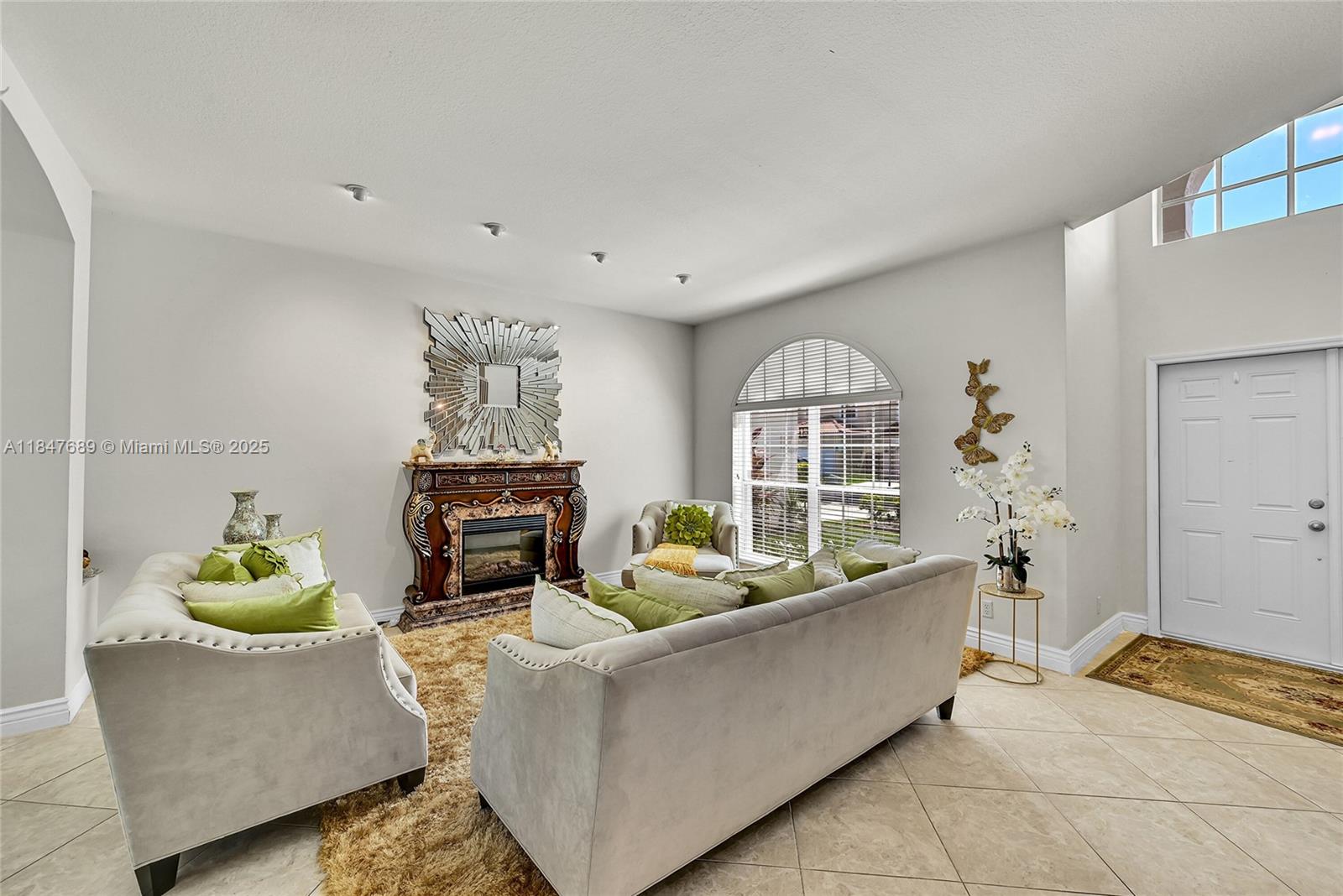 HOLIDAY SPRINGS EAST - Residential