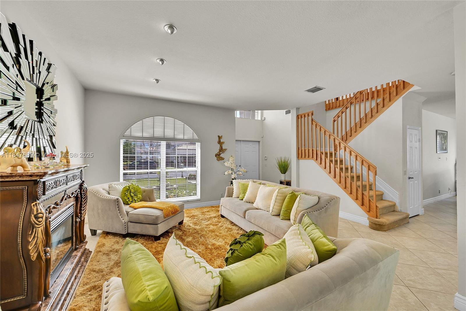 HOLIDAY SPRINGS EAST - Residential