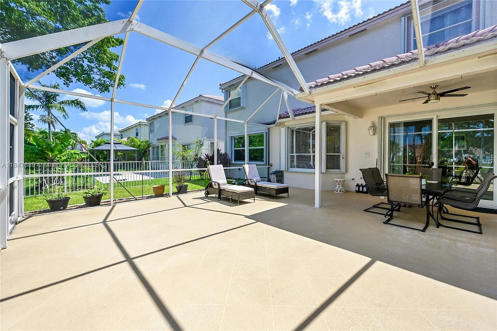 HOLIDAY SPRINGS EAST - Residential