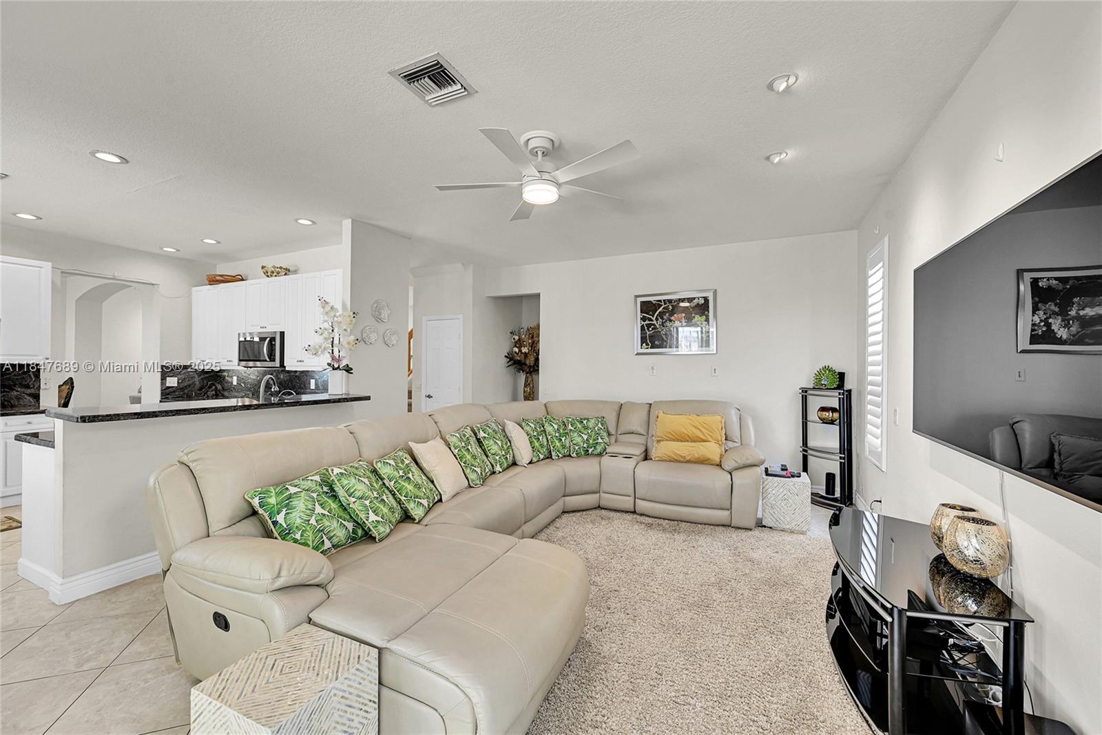 HOLIDAY SPRINGS EAST - Residential