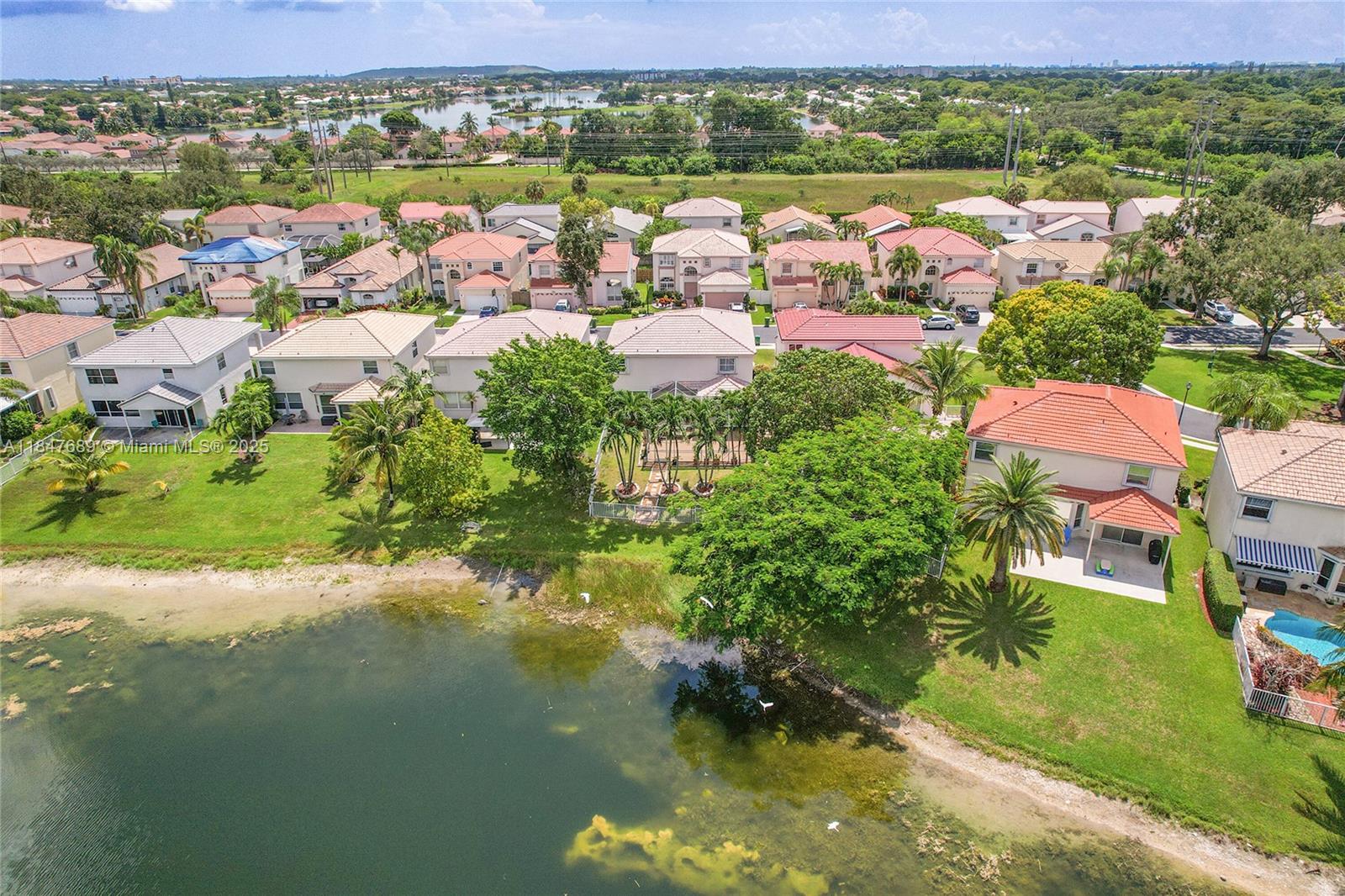HOLIDAY SPRINGS EAST - Residential