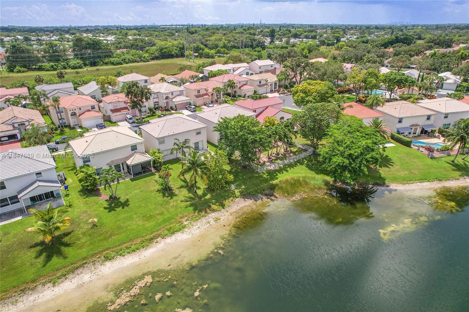 HOLIDAY SPRINGS EAST - Residential