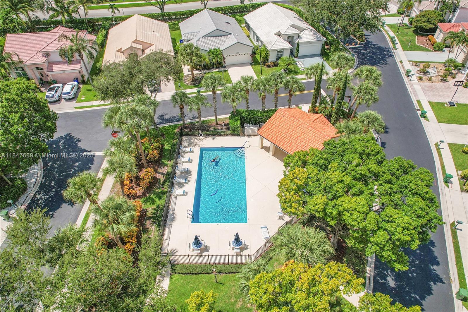 HOLIDAY SPRINGS EAST - Residential