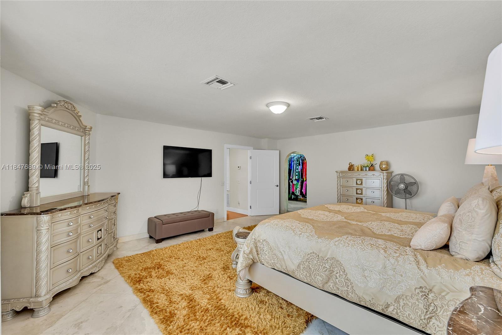 HOLIDAY SPRINGS EAST - Residential