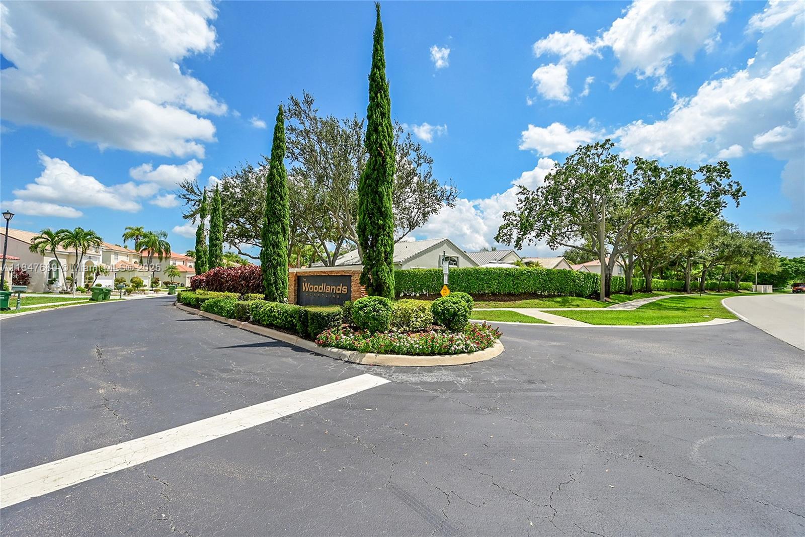 HOLIDAY SPRINGS EAST - Residential
