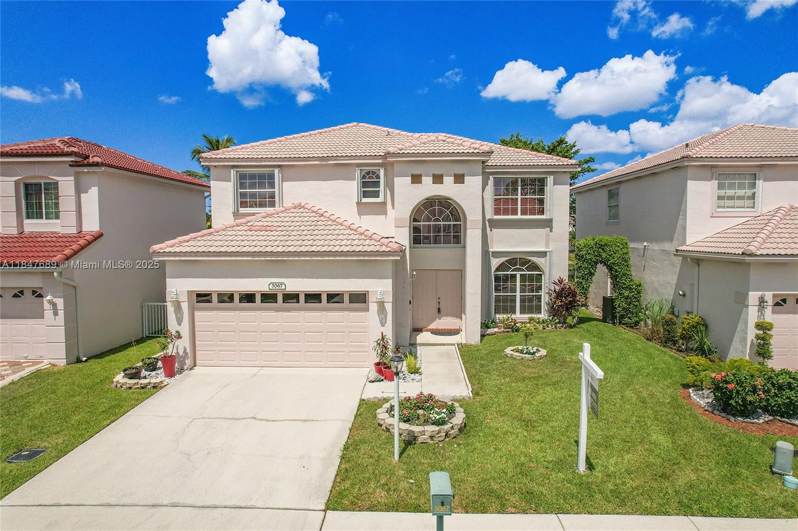 HOLIDAY SPRINGS EAST - Residential