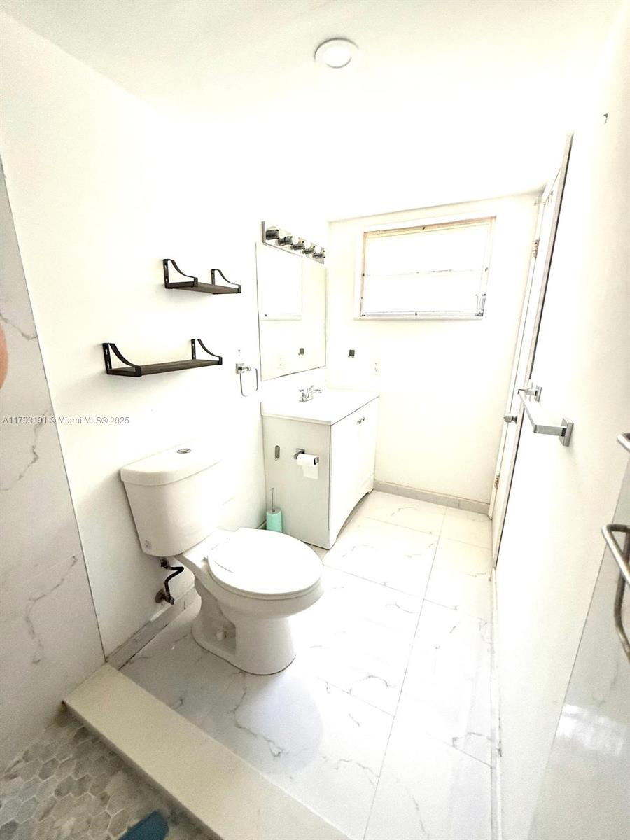 ROLLING GREEN CONDO D - Residential