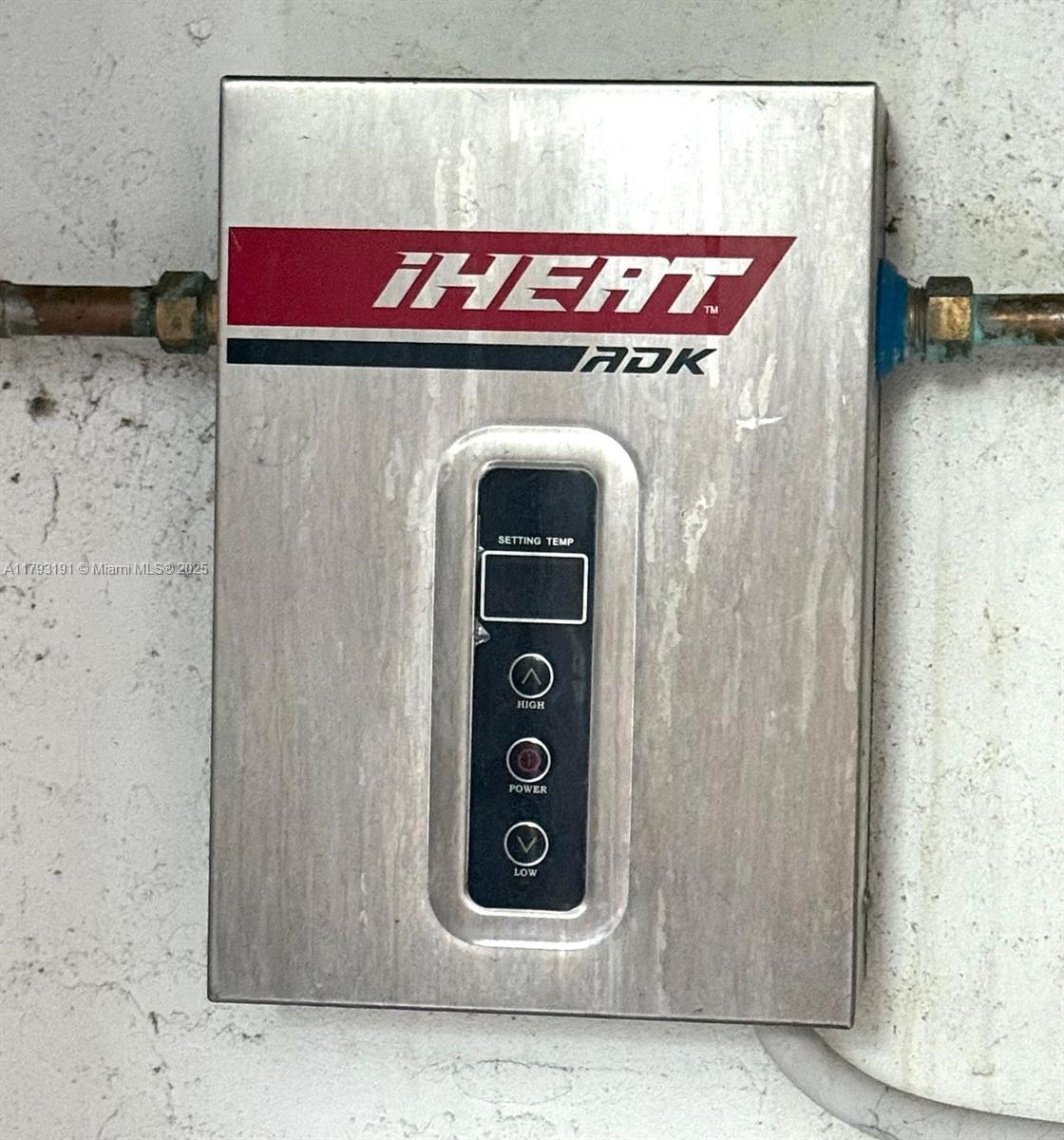 ROLLING GREEN CONDO D - Residential