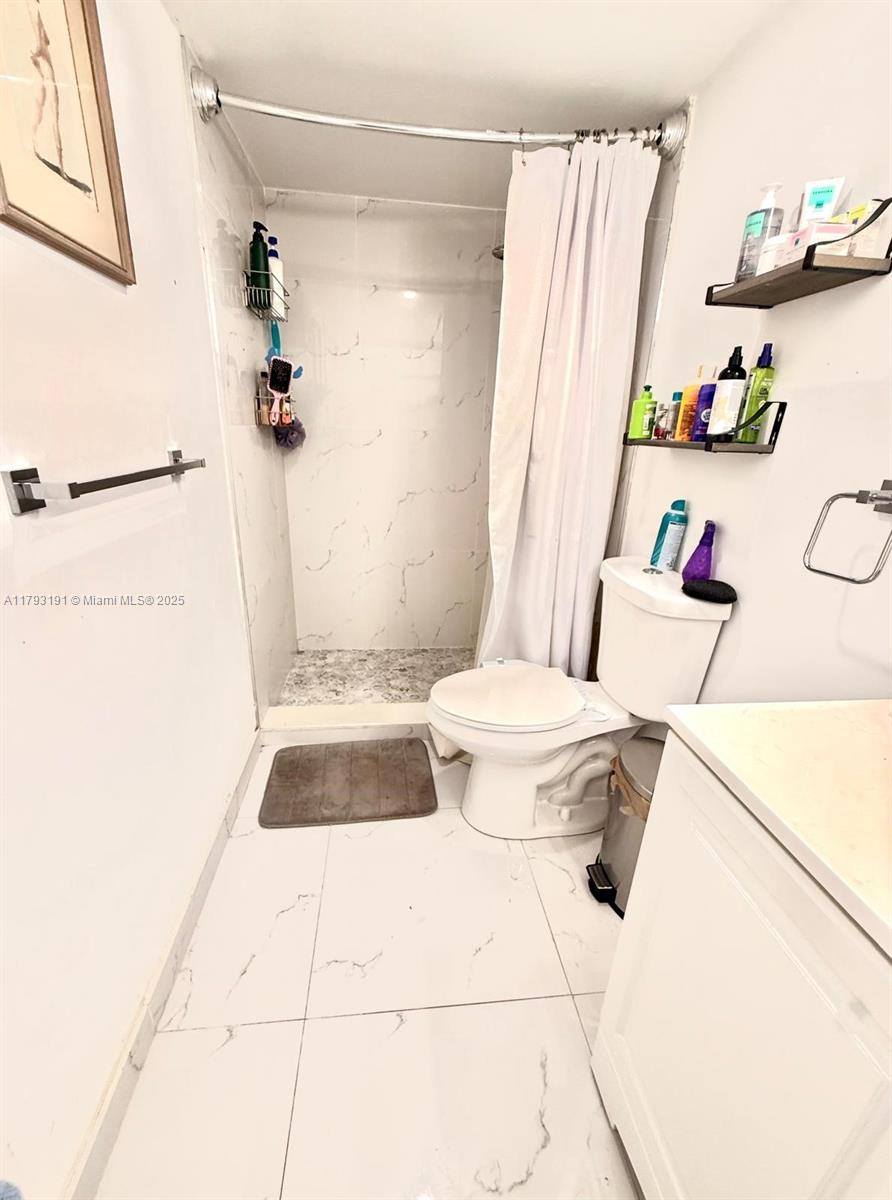 ROLLING GREEN CONDO D - Residential