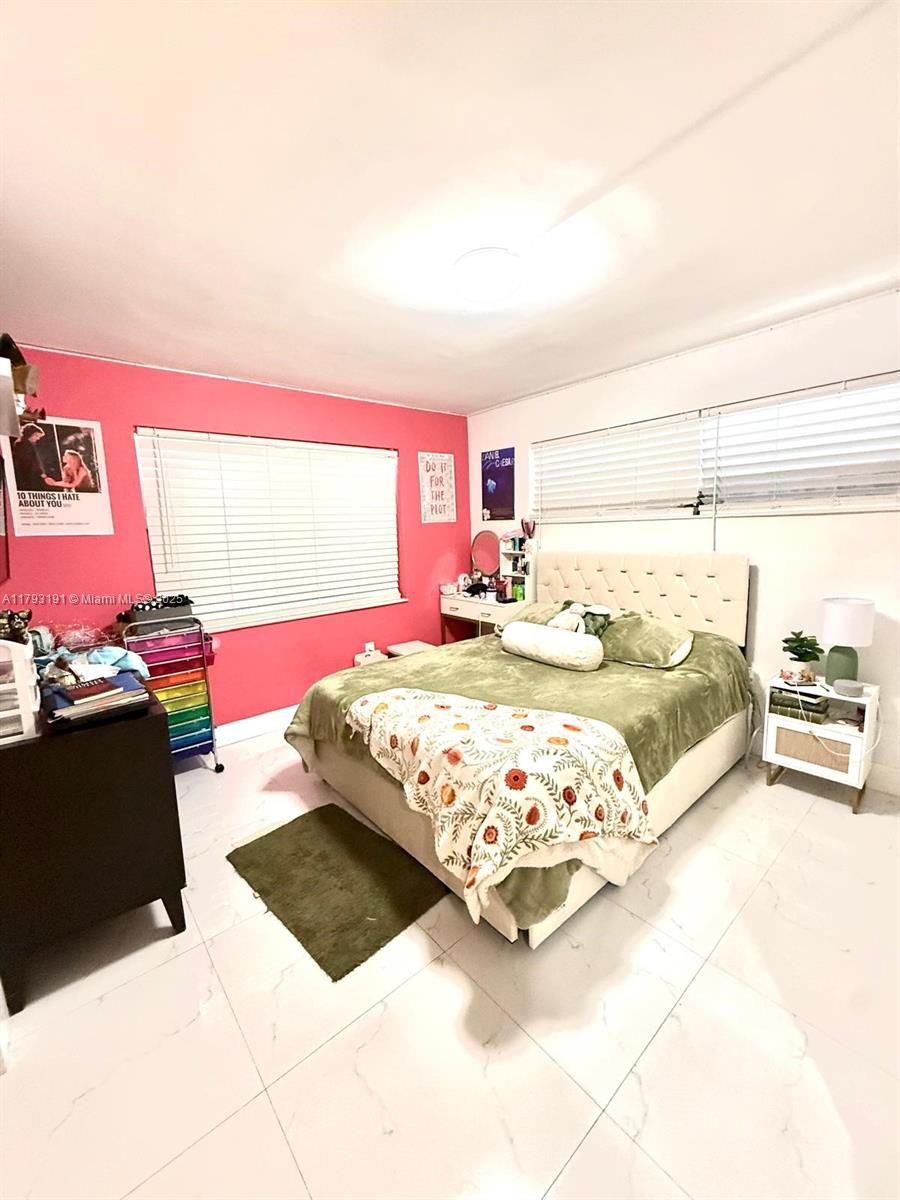 ROLLING GREEN CONDO D - Residential