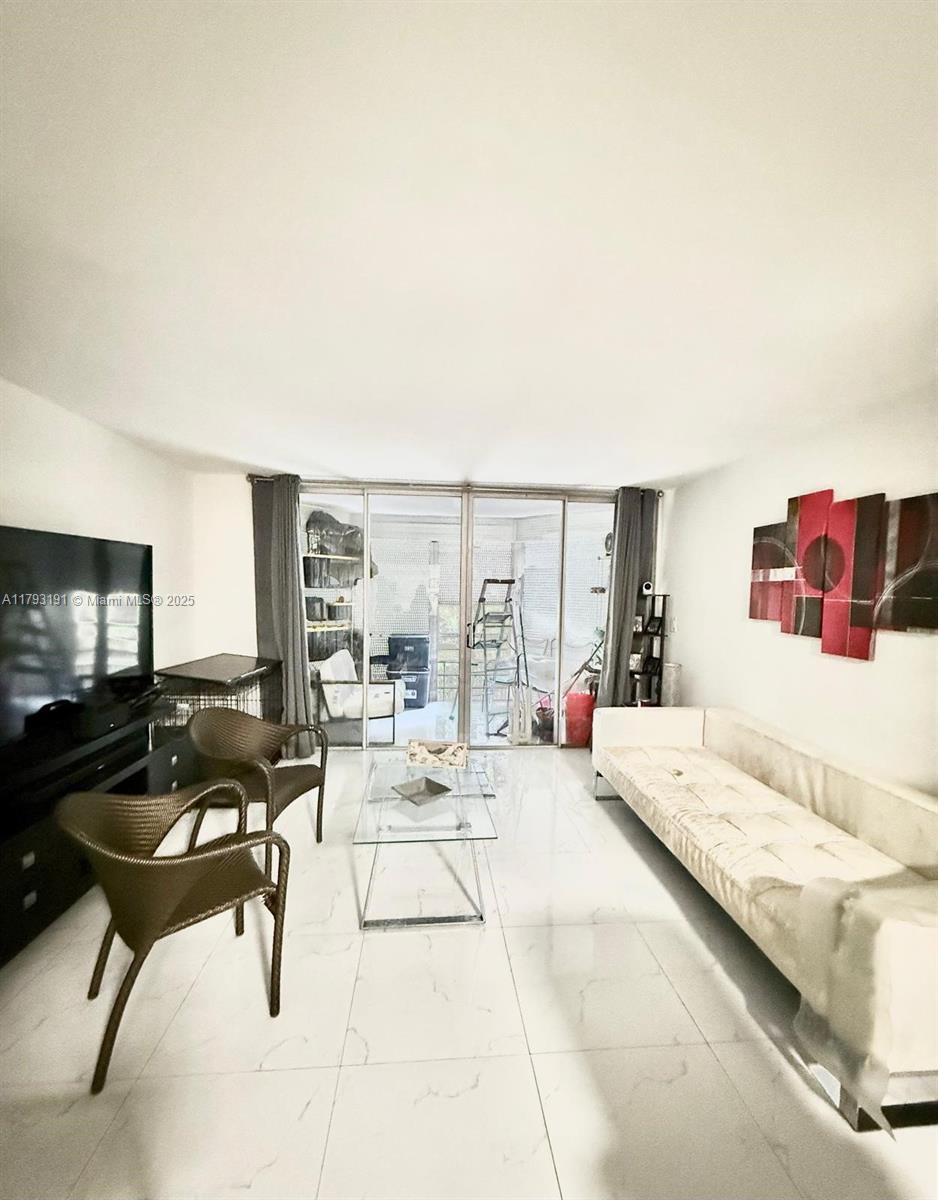 ROLLING GREEN CONDO D - Residential