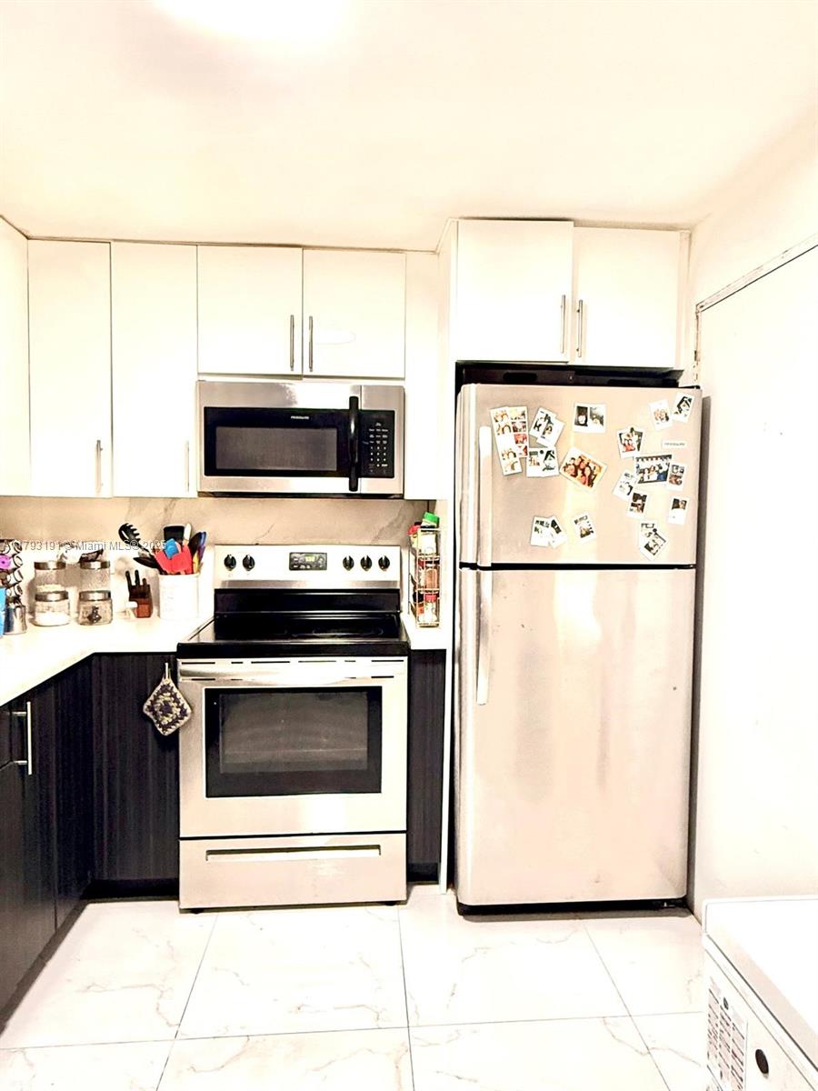 ROLLING GREEN CONDO D - Residential