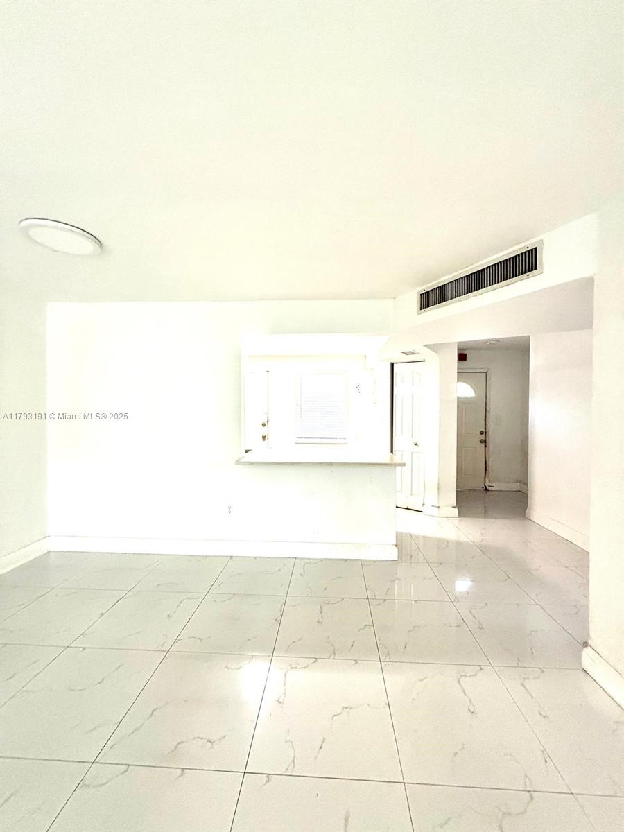 ROLLING GREEN CONDO D - Residential