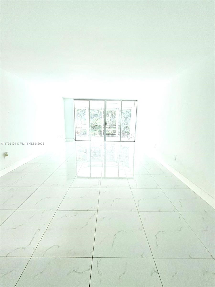 ROLLING GREEN CONDO D - Residential