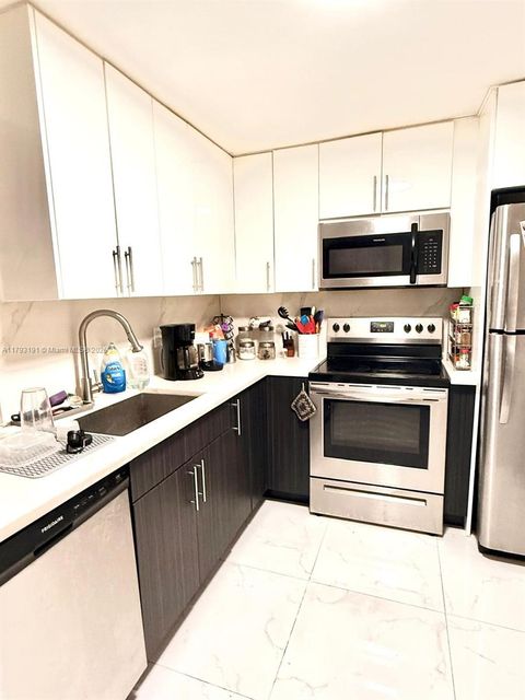 1401 NE 191st St D201 Miami FL 33179