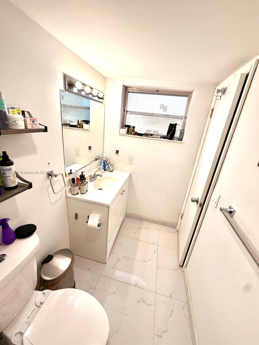 ROLLING GREEN CONDO D - Residential