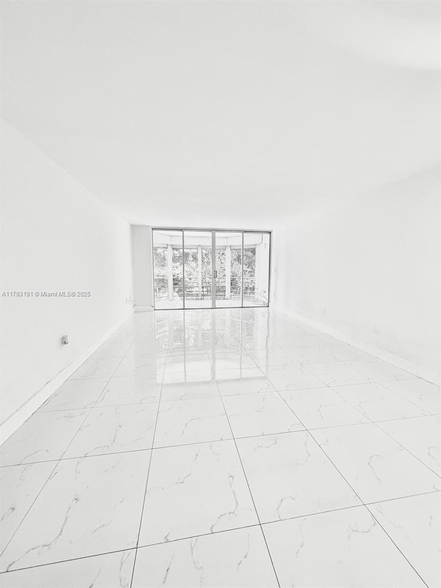 ROLLING GREEN CONDO D - Residential