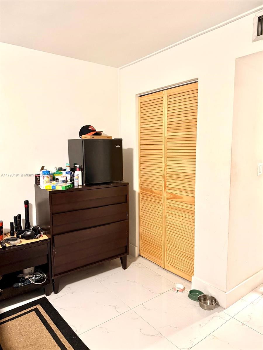 ROLLING GREEN CONDO D - Residential
