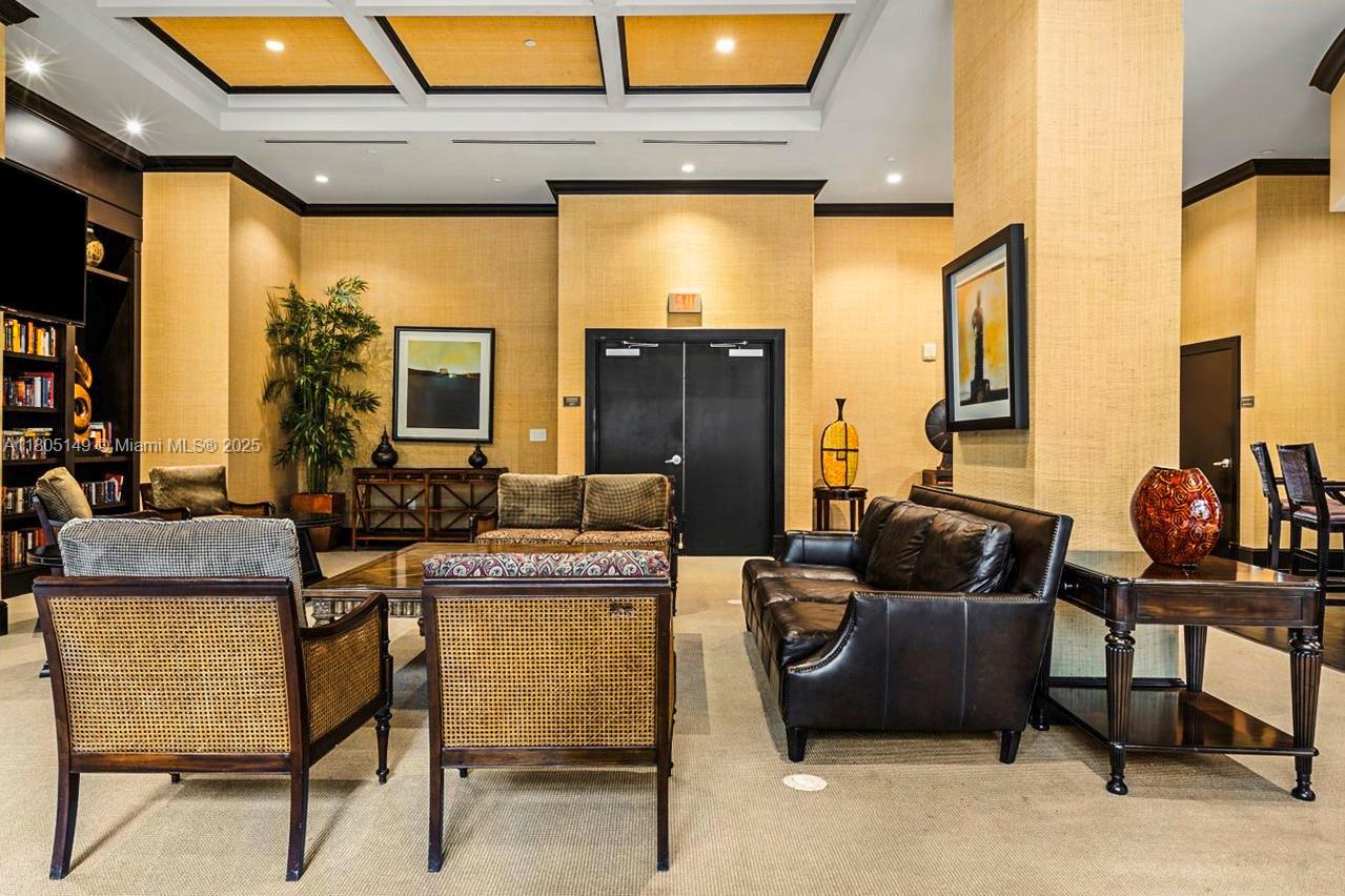 VERANDA CONDO - Residential