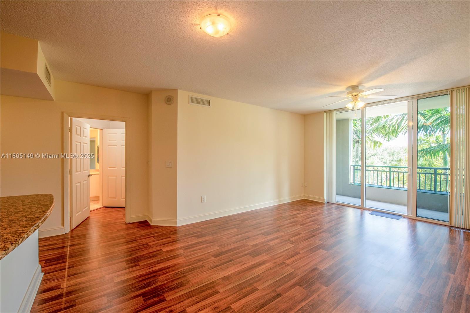 VERANDA CONDO - Residential