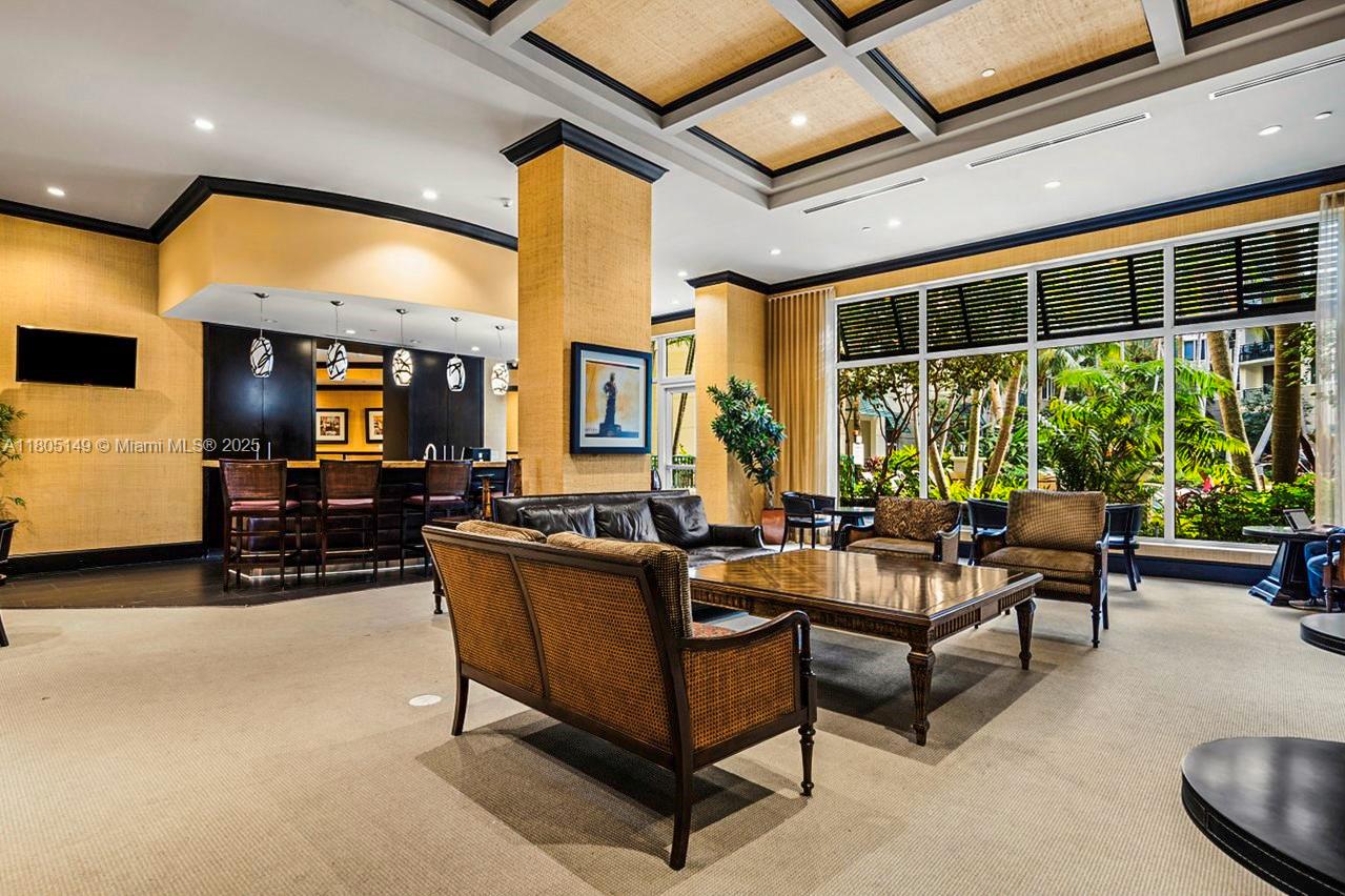 VERANDA CONDO - Residential