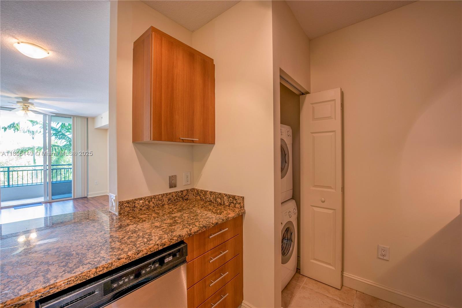 VERANDA CONDO - Residential