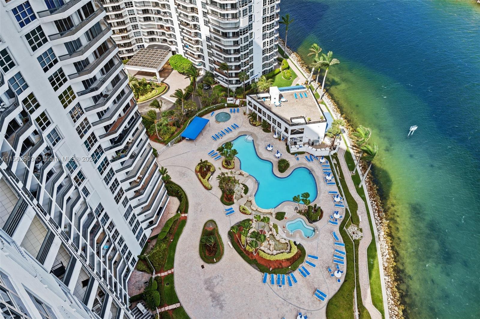 Property for Sale at 19101 Mystic Pointe Dr 2512, Aventura, Miami-Dade County, Florida - Bedrooms: 3 
Bathrooms: 3  - $899,900