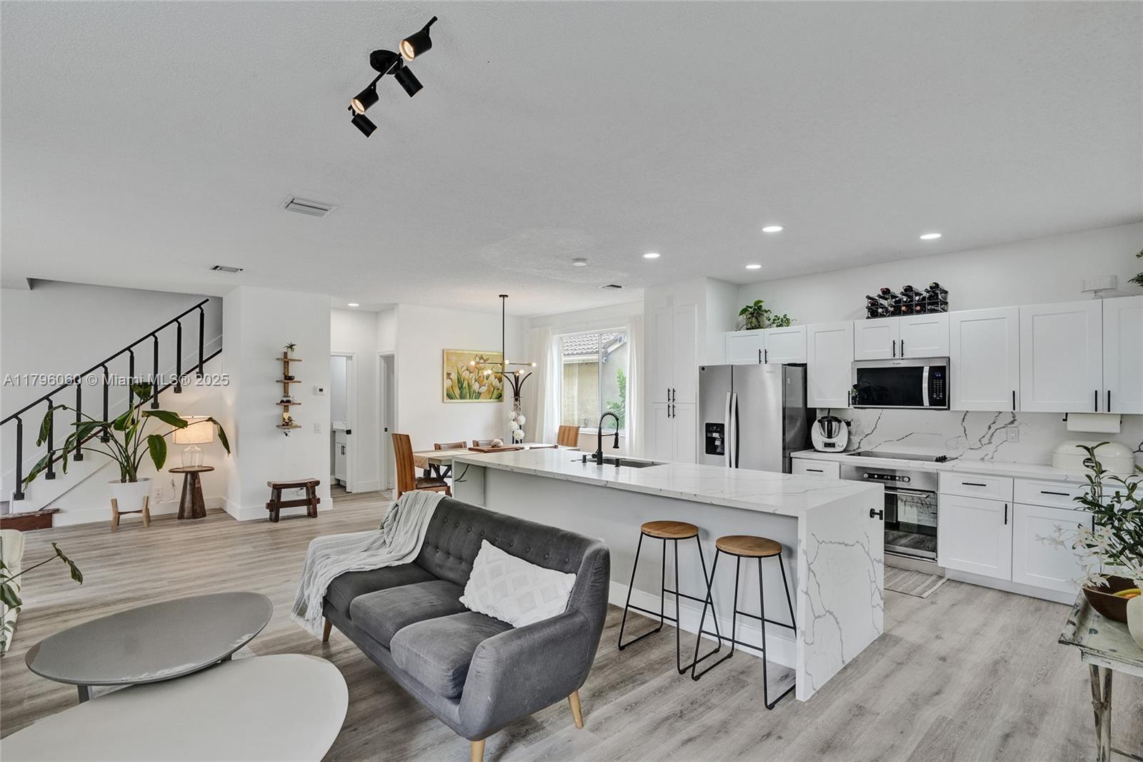 SECTOR 2-PARCELS 1 2 3 4 - Residential