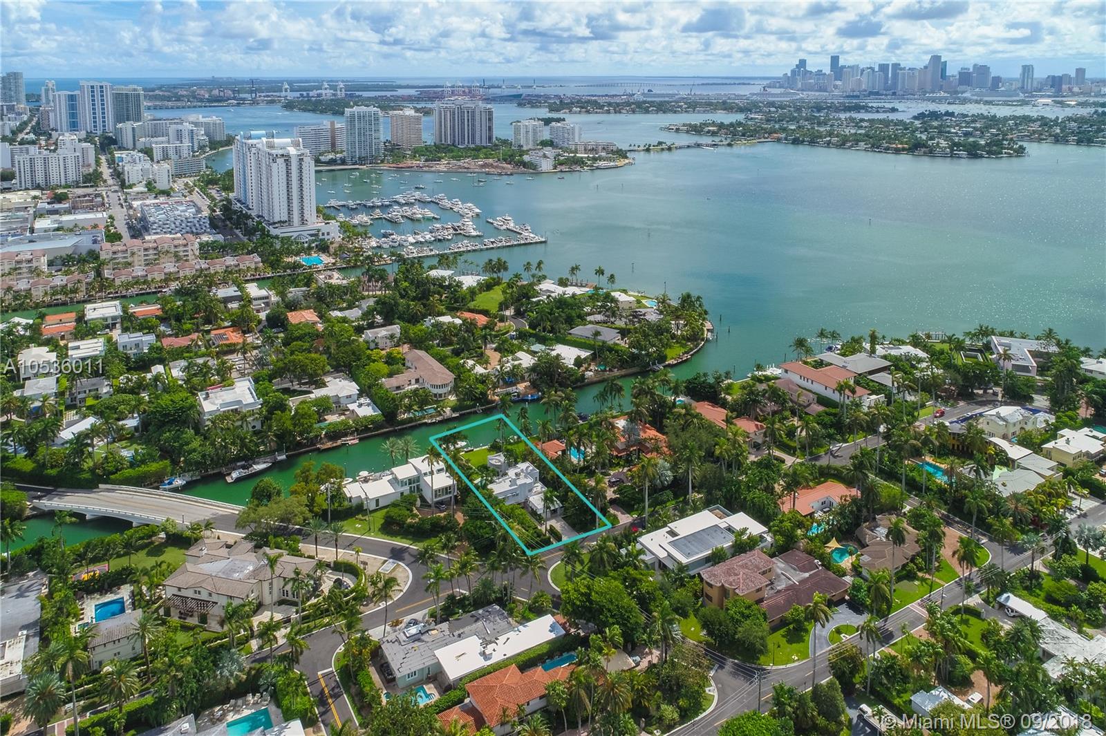 SUNSET ISLANDS-ISLAND NO - Residential