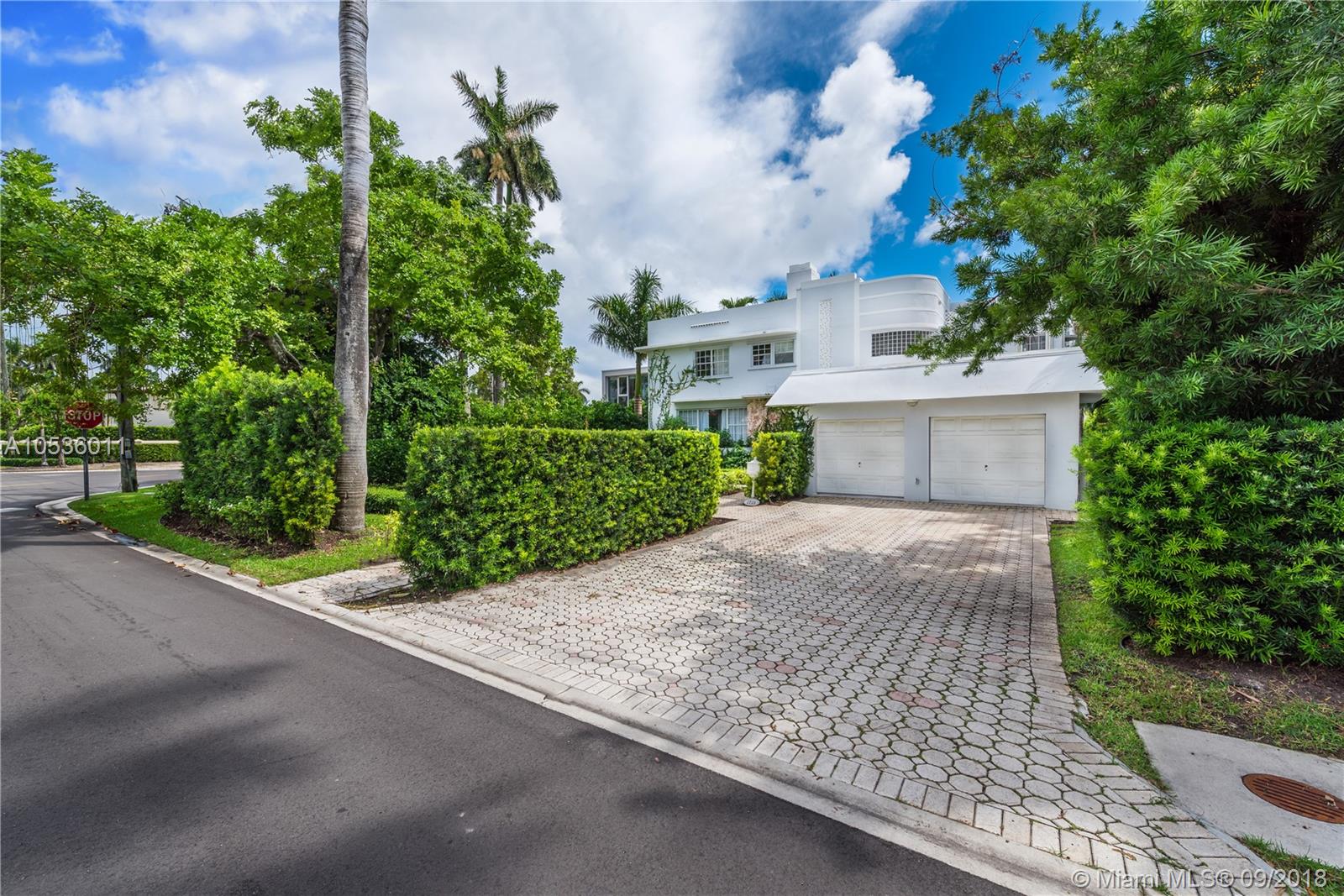 SUNSET ISLANDS-ISLAND NO - Residential