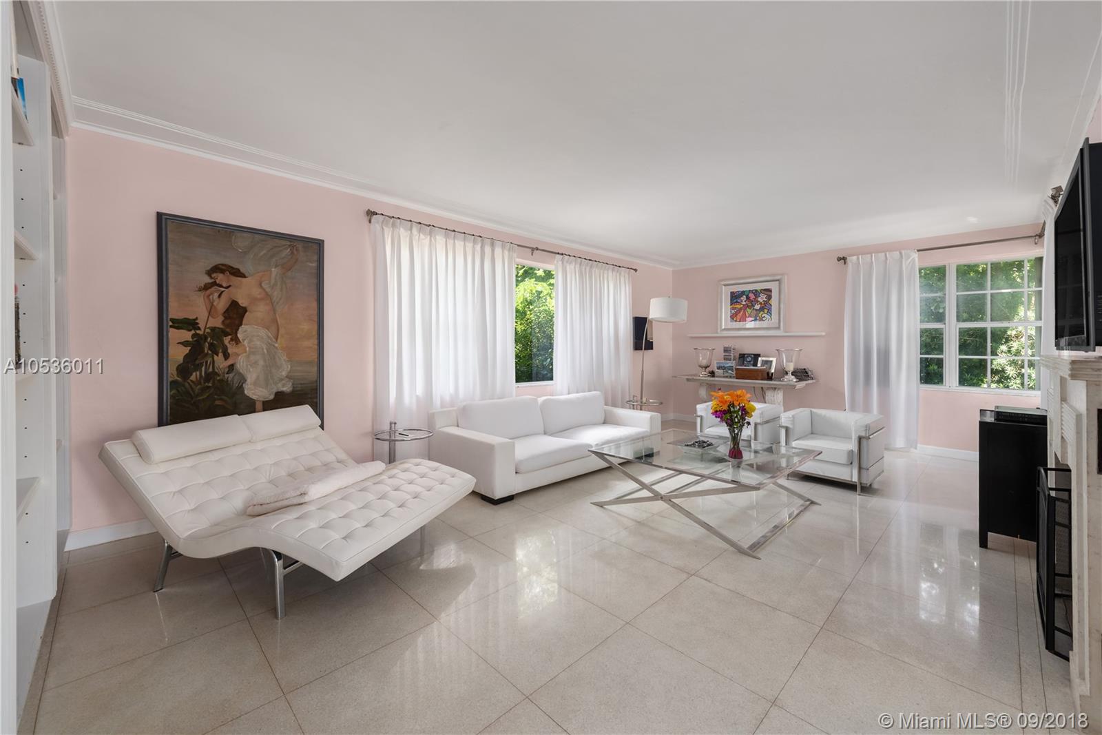 SUNSET ISLANDS-ISLAND NO - Residential