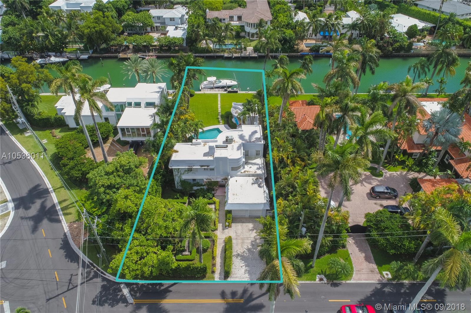 SUNSET ISLANDS-ISLAND NO - Residential