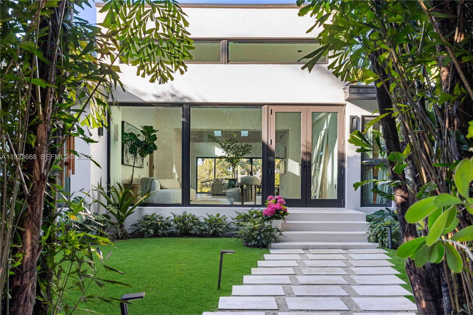 View photos, virtual tours, details... 7425 Belle Meade Blvd